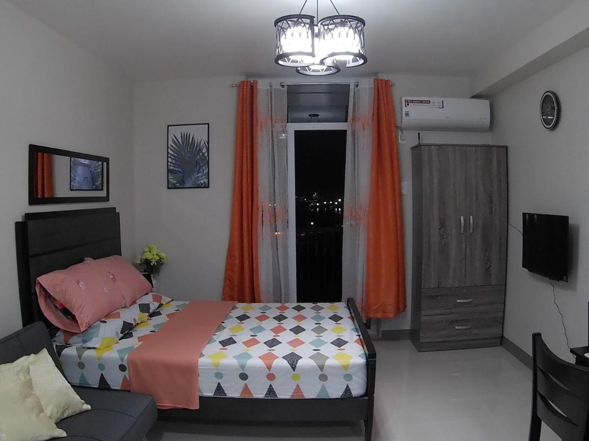 Condo W/ Balcony Near Mactan International Airport マクタン エクステリア 写真