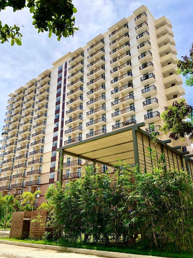 Condo W/ Balcony Near Mactan International Airport マクタン エクステリア 写真
