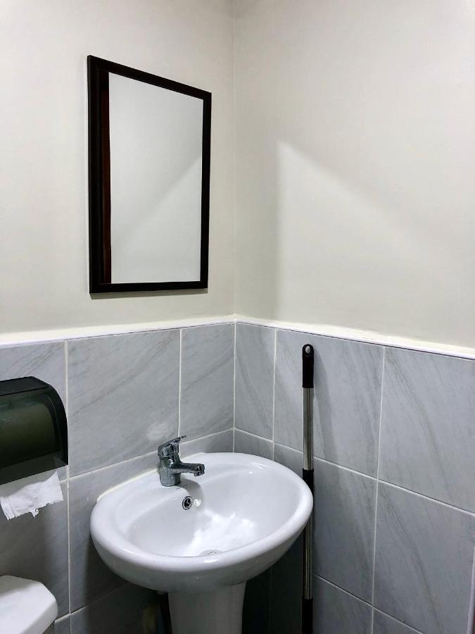 Condo W/ Balcony Near Mactan International Airport マクタン エクステリア 写真